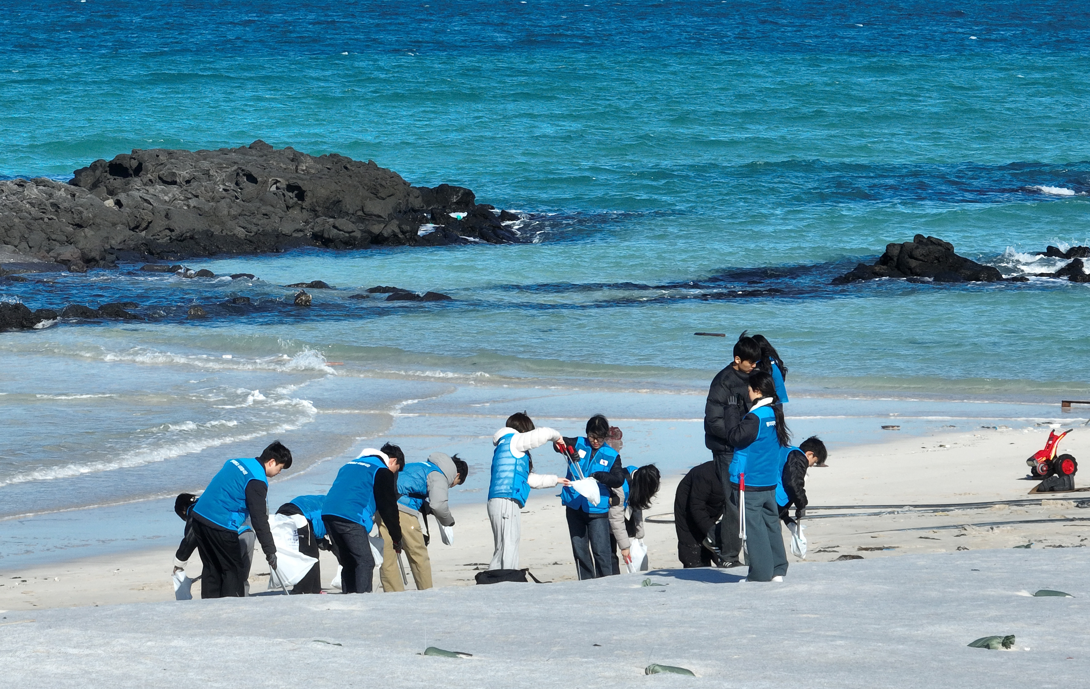 명지대학교, 제주서 동계 방학 맞아 국내 봉사활동 진행 대표이미지