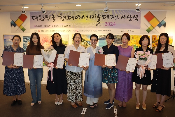 문화콘텐츠 K민화과정 개인전(12인의 사제동행전,인사아트프라자) 대표이미지