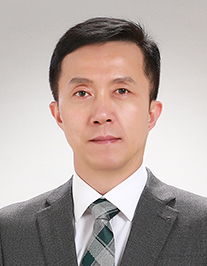 이윤구 사진