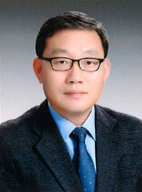 정웅 사진