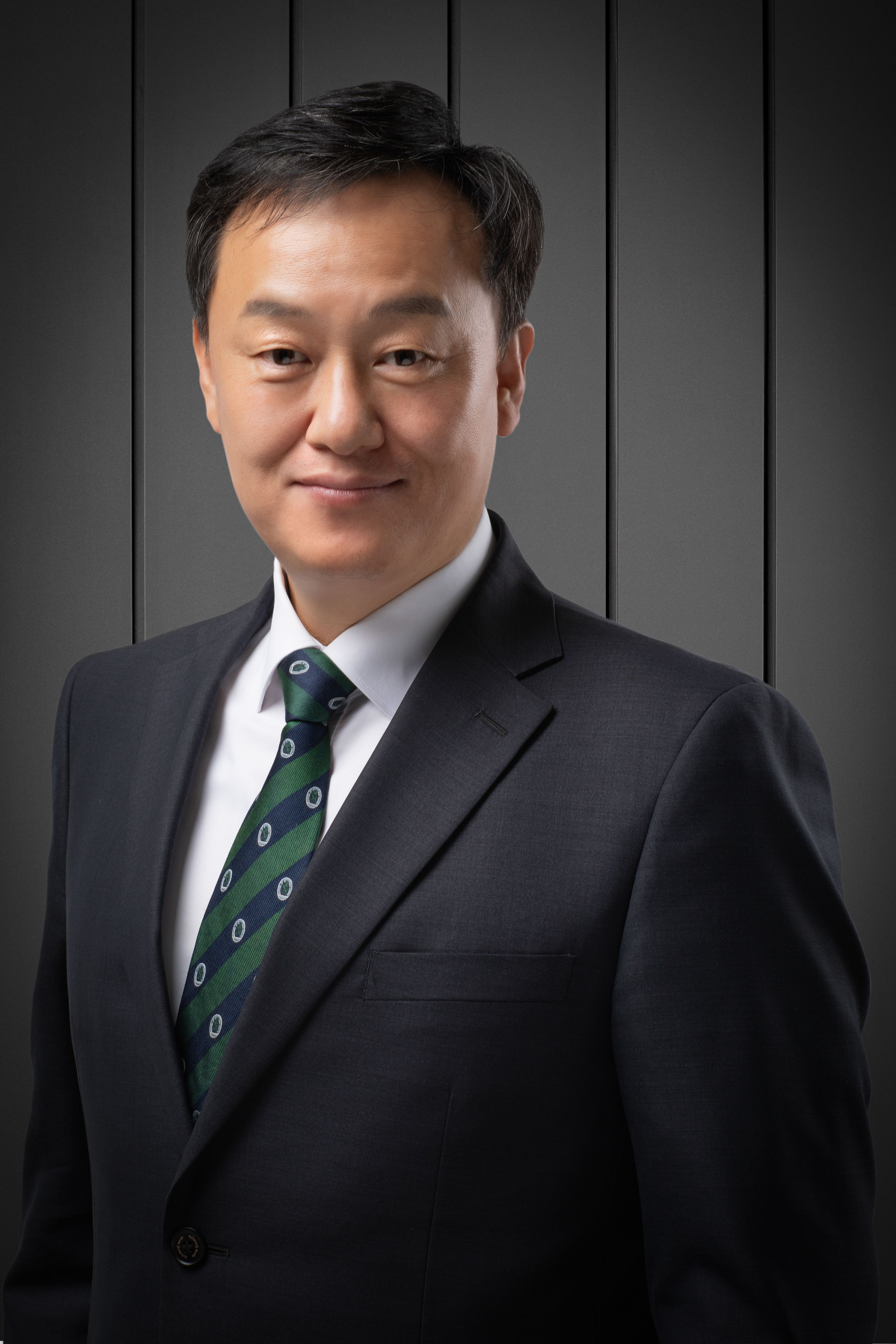 손용범 사진